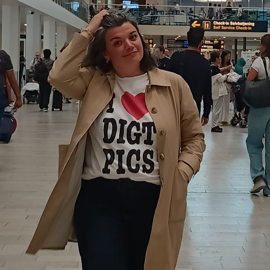 I ❤️DIGT PICS - Unisex Heavy Cotton Tee